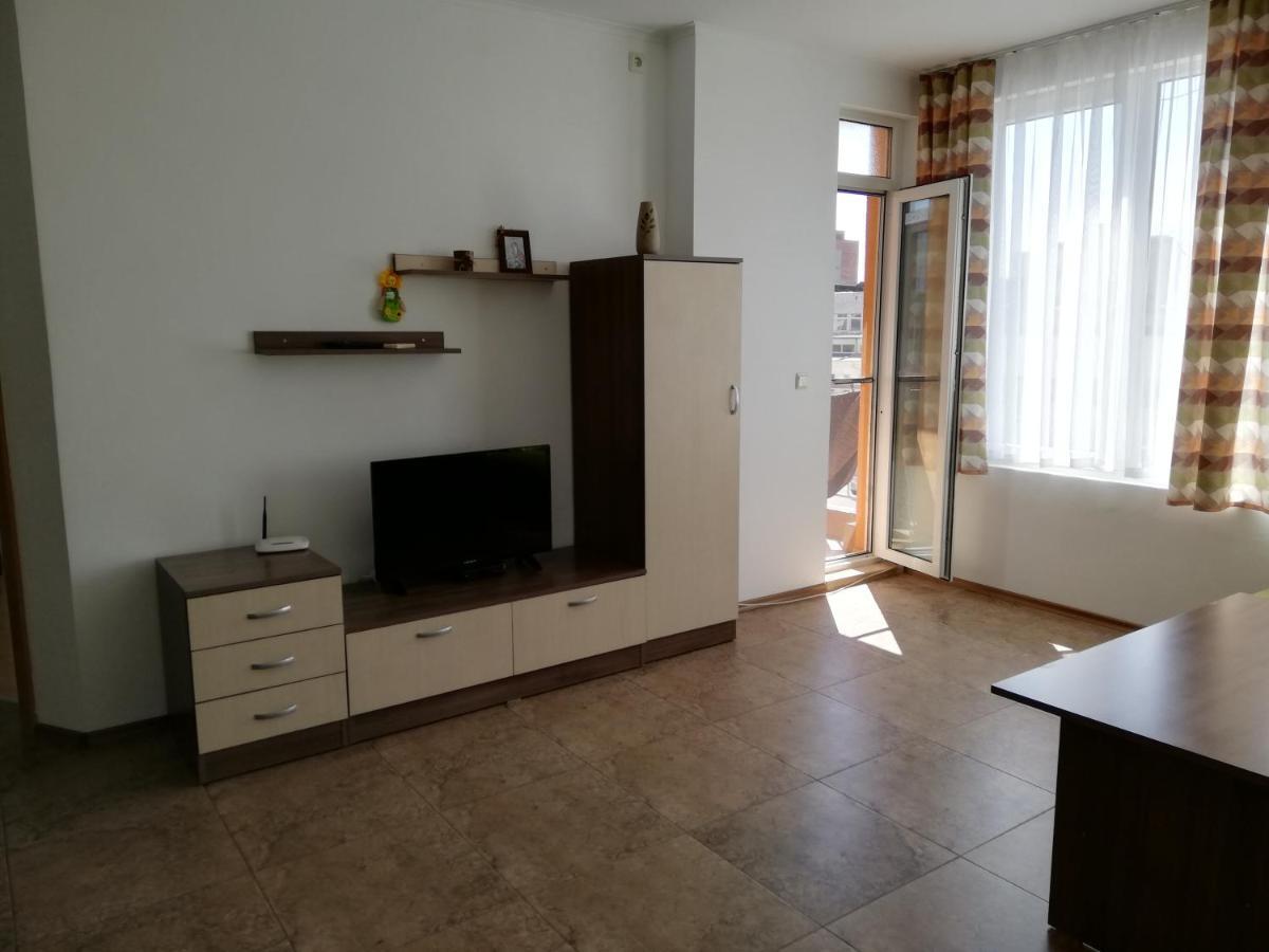 Apartamenti Zhelezovi Pomorie Exterior foto
