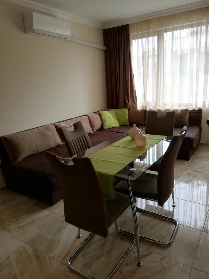 Apartamenti Zhelezovi Pomorie Exterior foto